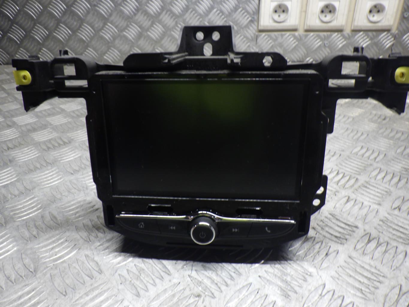 GPS OPEL CORSA E Essence - 1