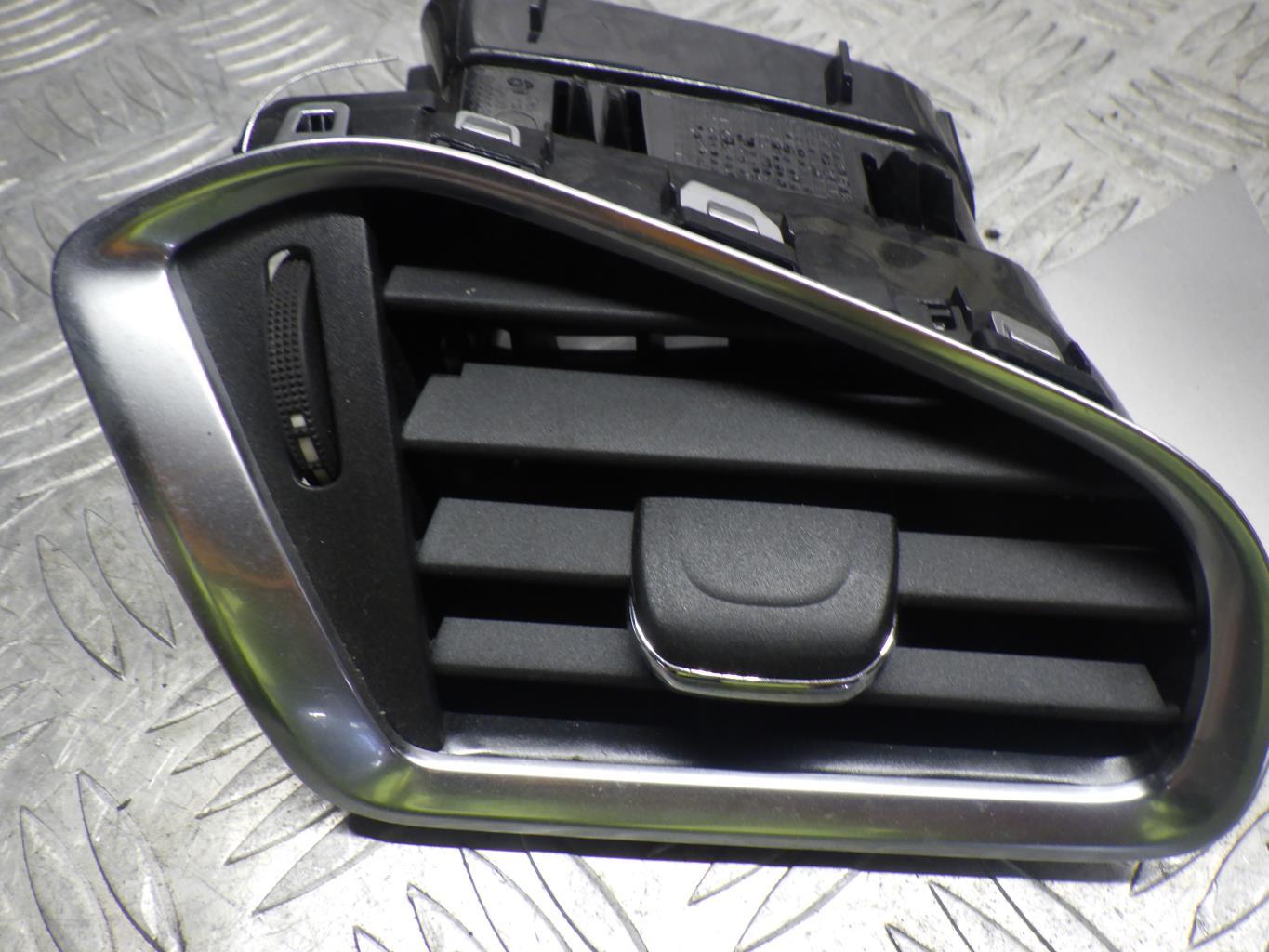 Bocchetta aerazione cruscotto anteriore destra CITROEN C4 2 PHASE 2 Diésel - 1
