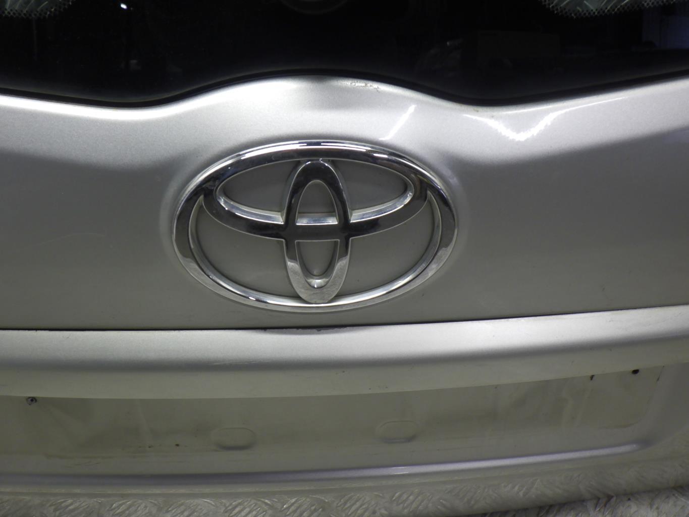 Portabagagli/Portellone posteriore TOYOTA COROLLA VERSO 2 PHASE 1  - 1