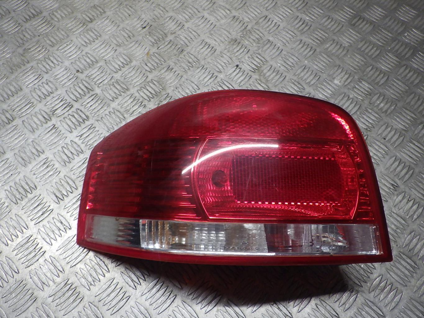 Fanale posteriore principale sinistro (luci) AUDI A3 2 PHASE 1  - 1
