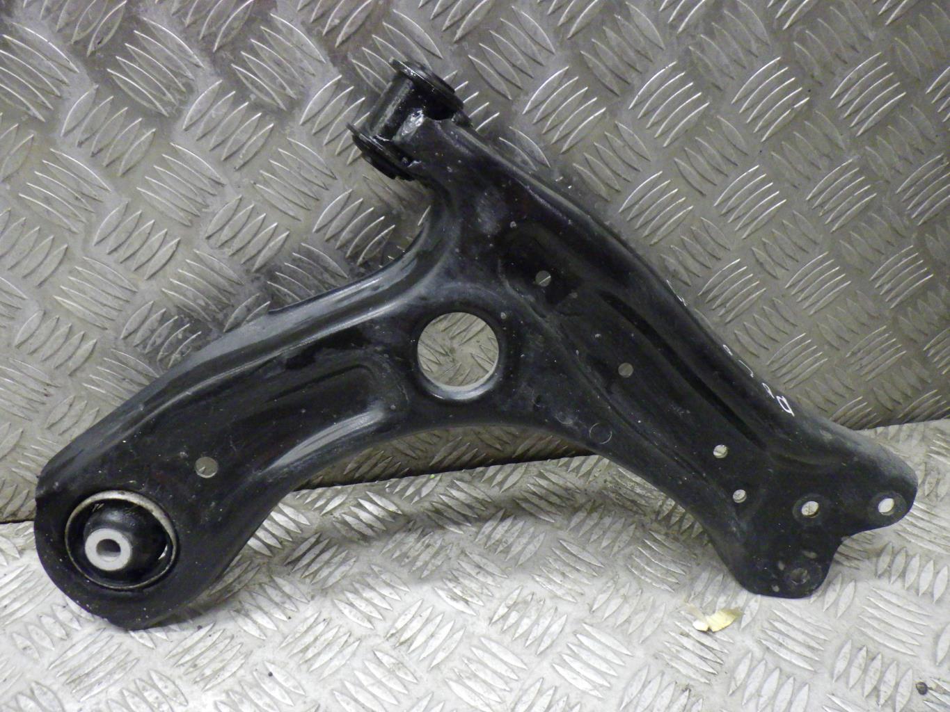 Triangolo anteriore destro VOLKSWAGEN POLO 5 PHASE 2 Diésel - 1