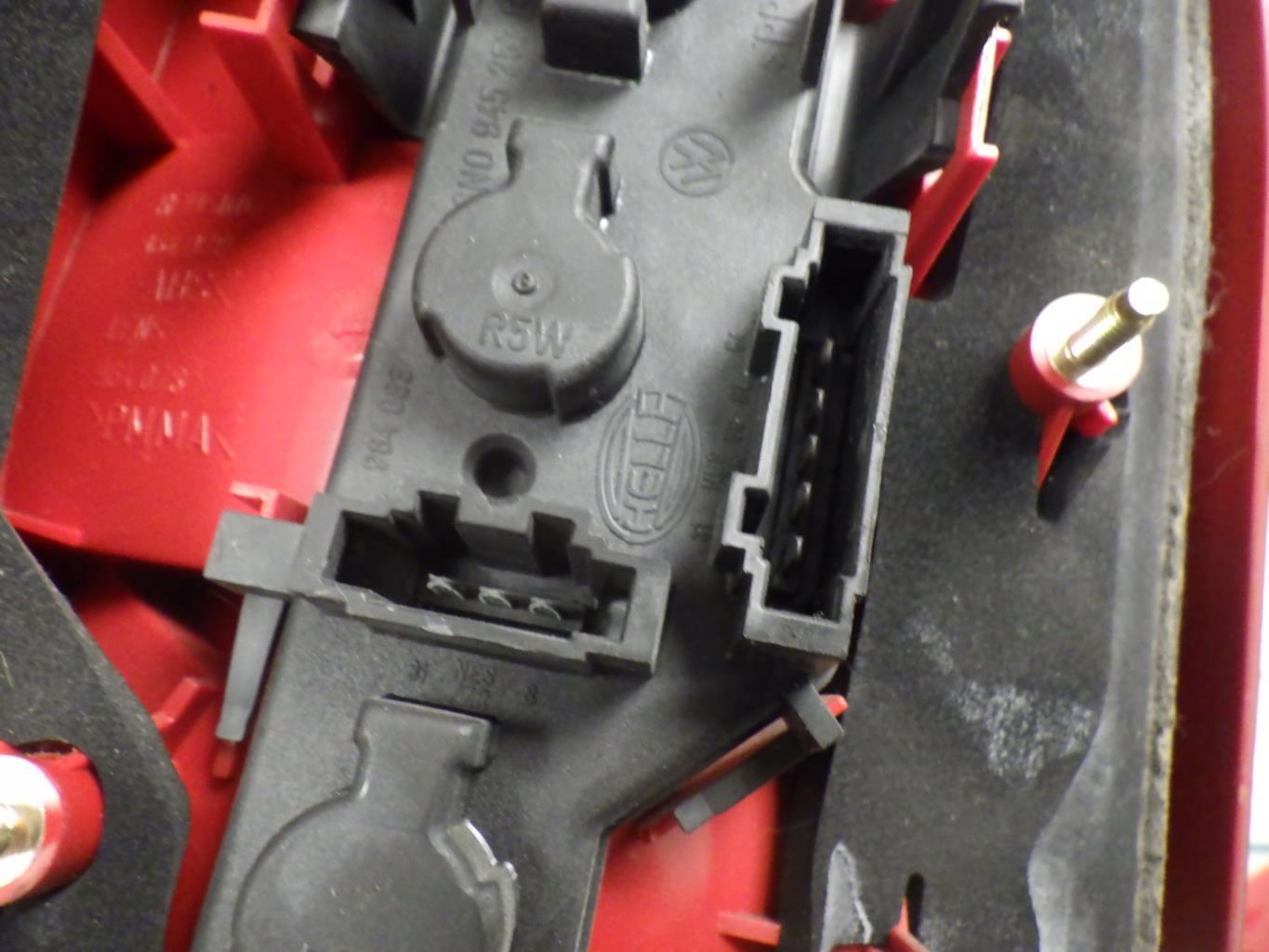 Fanale posteriore principale destro (luci) VOLKSWAGEN POLO 3 PHASE 2 Gasolina - 1