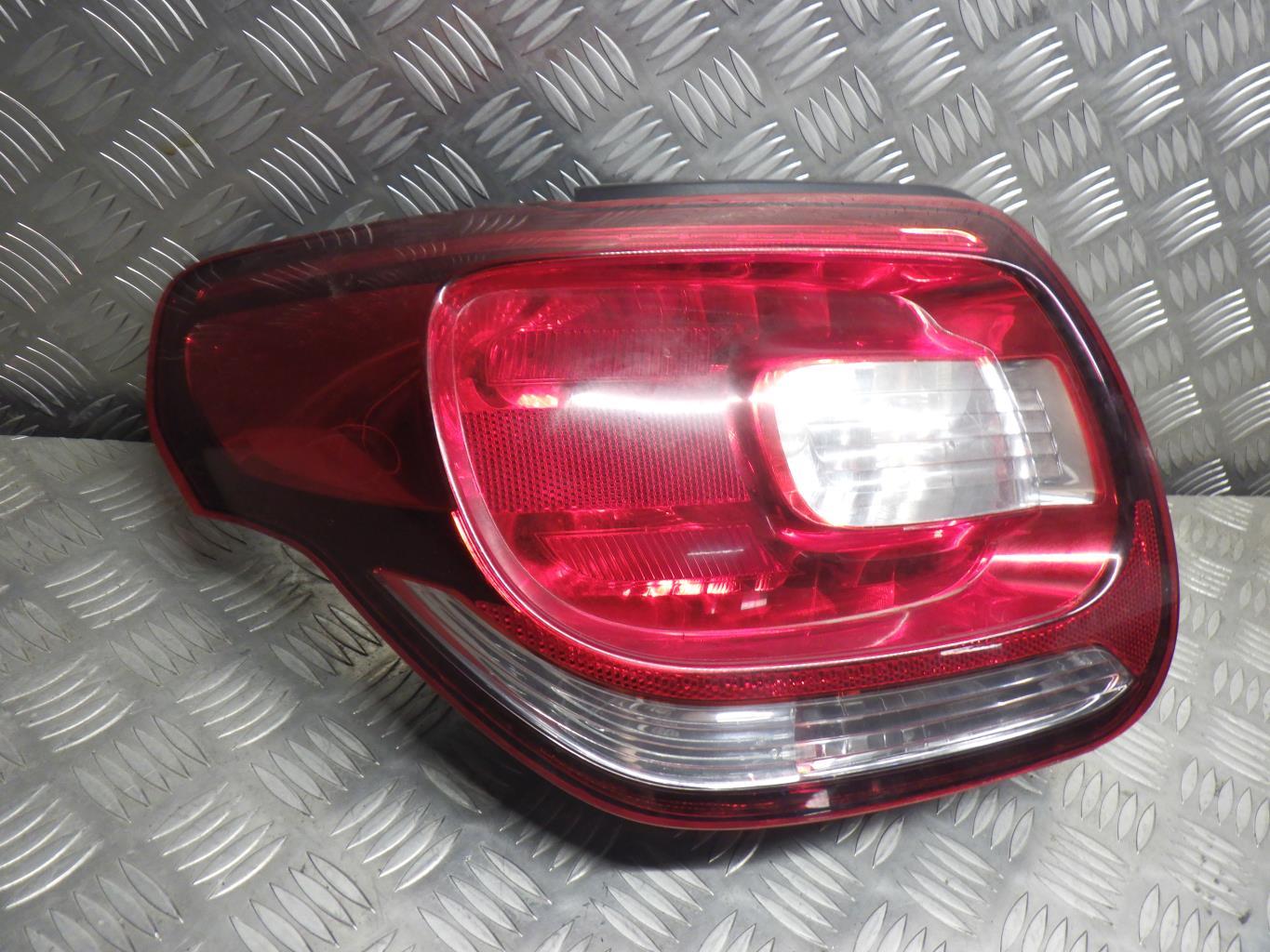 Fanale posteriore principale sinistro (luci) CITROEN DS3 PHASE 1 Gasolina - 1