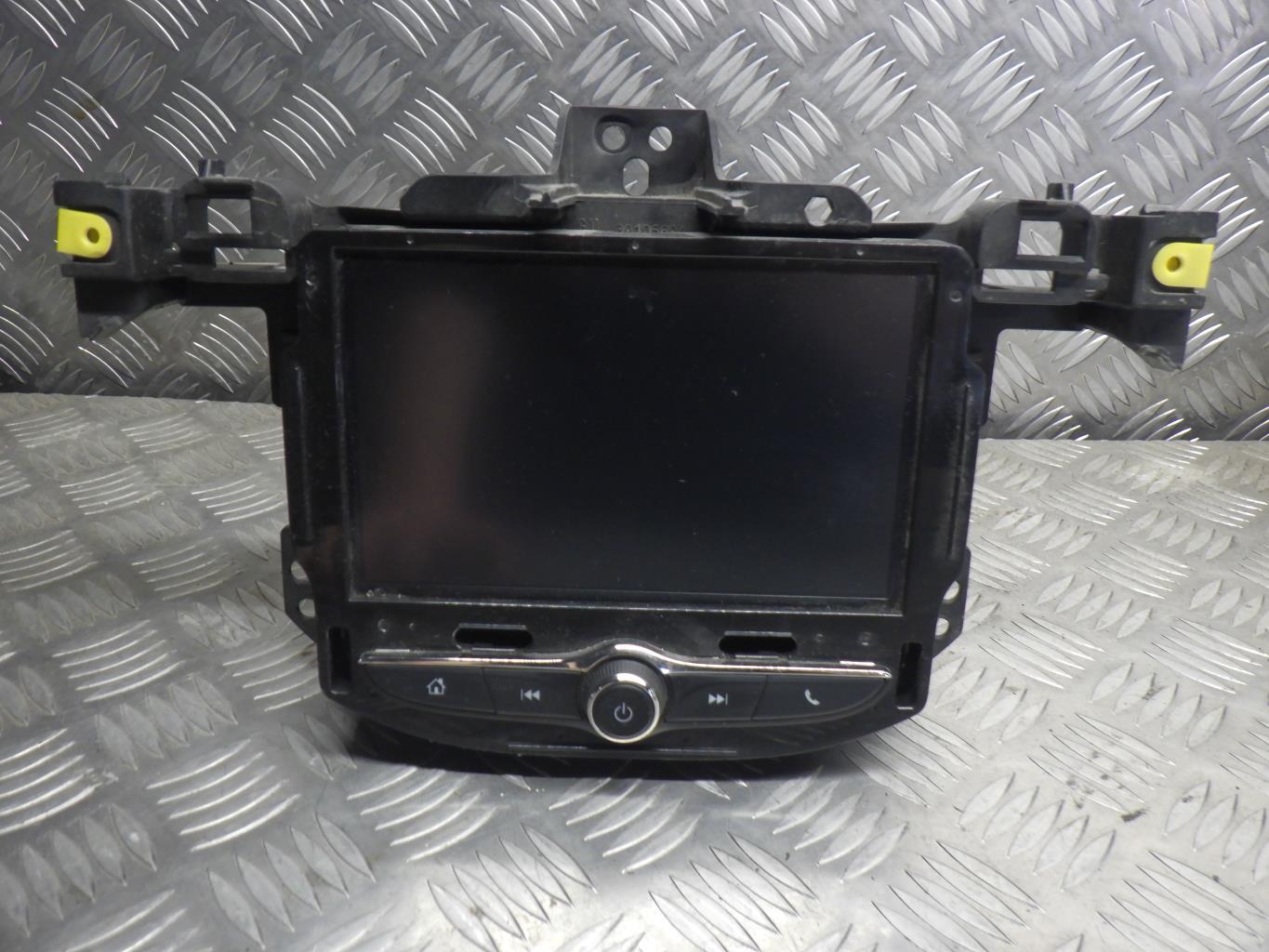 Ecran GPS OPEL CORSA E Essence - 1