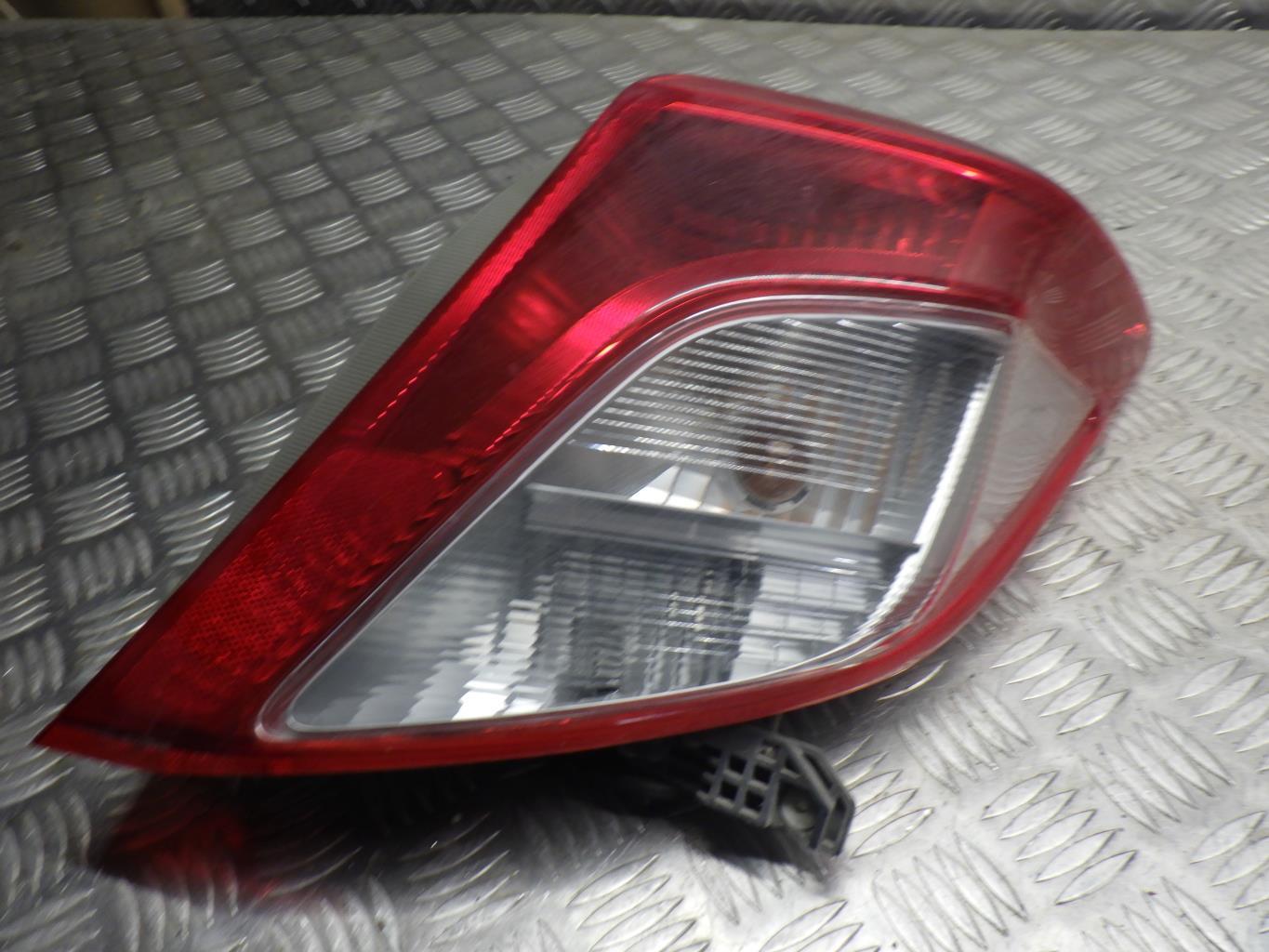 Fanale posteriore principale destro (luci) TOYOTA YARIS 3 PHASE 1  - 1