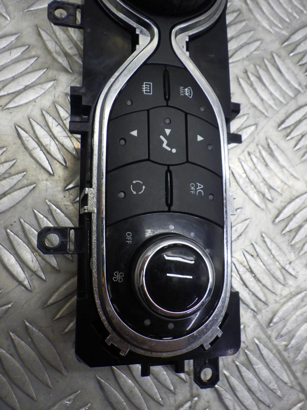 Commande chauffage RENAULT CLIO 4 PHASE 1 Diesel - 1