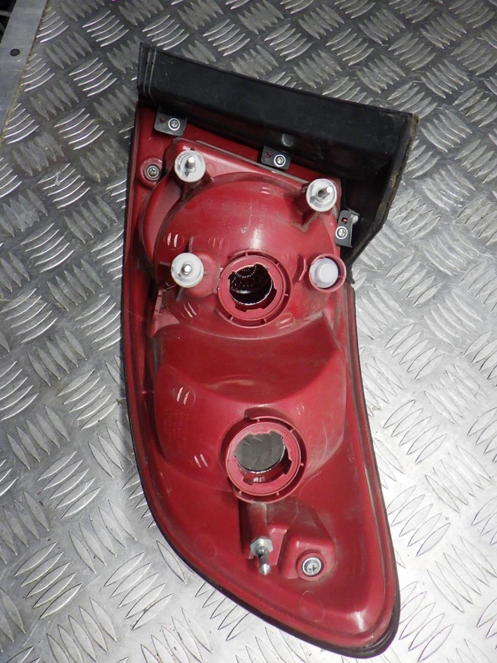 Fanale posteriore principale sinistro (luci) HYUNDAI SANTA FE 2 PHASE 1  - 1
