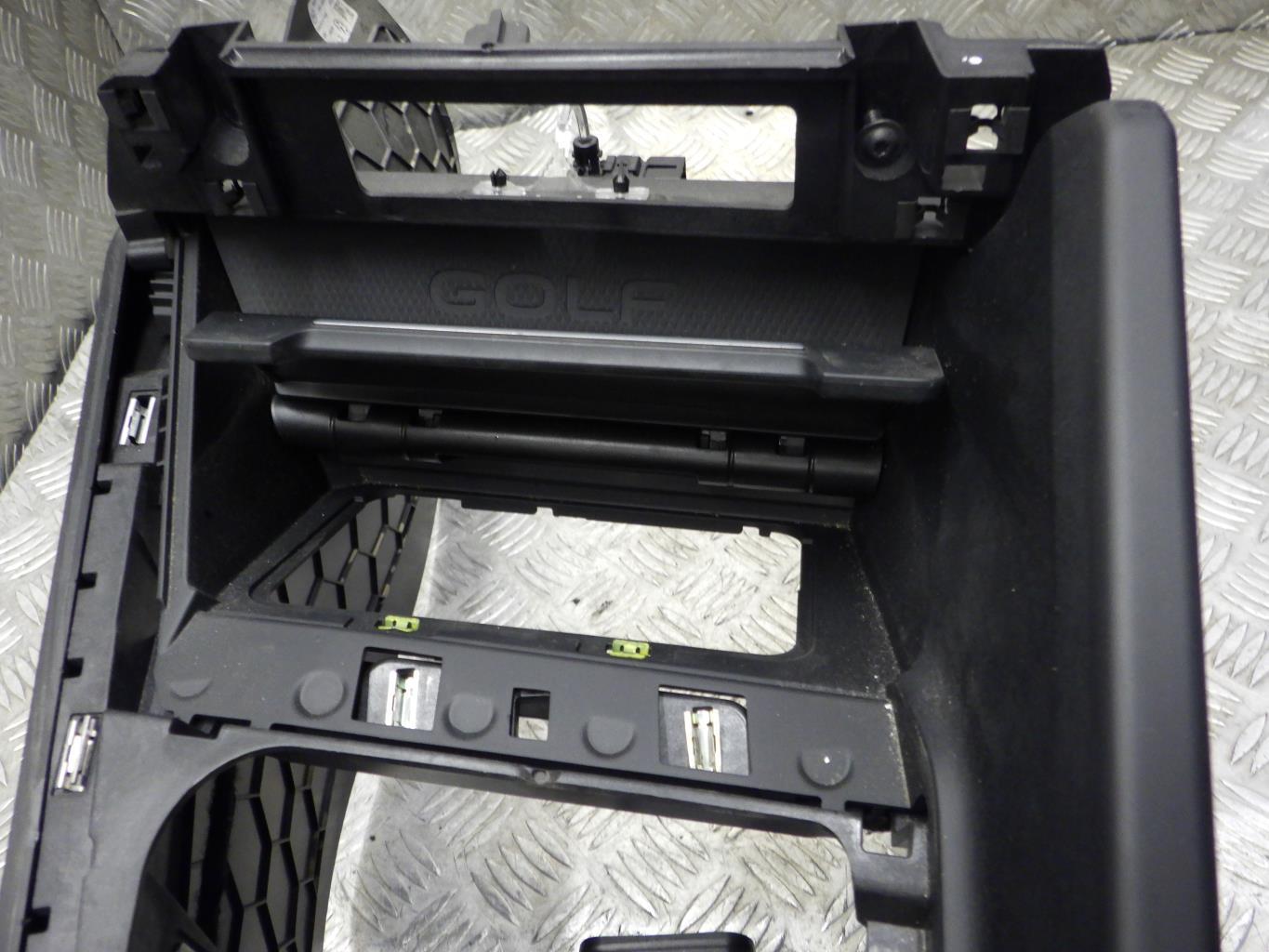 Consolle centrale (interno in plastica) VOLKSWAGEN GOLF 8 PHASE 1 Diésel - 1