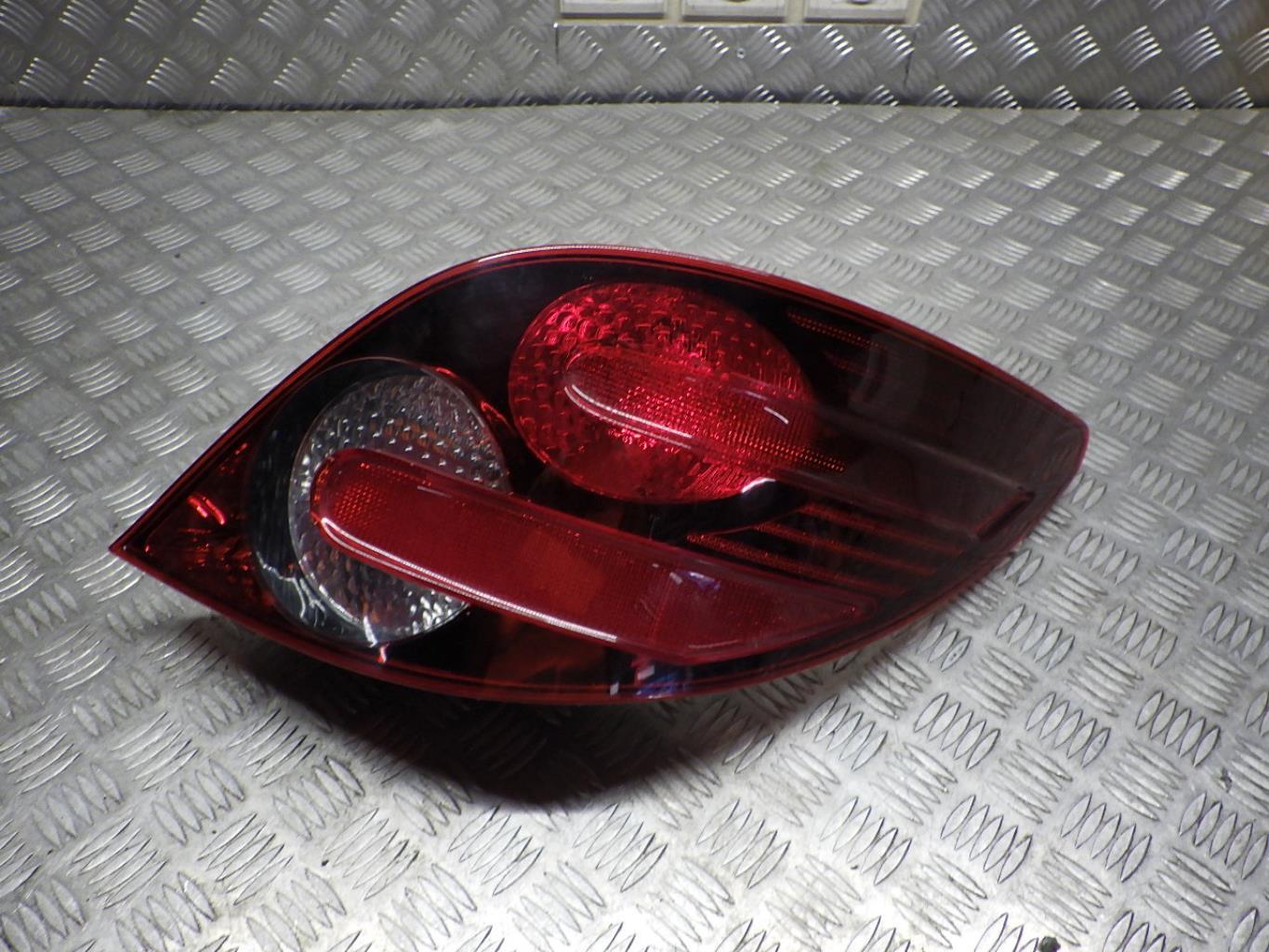 Fanale posteriore principale destro (luci) MERCEDES CLASSE R 251 PHASE 1 BREAK  - 1