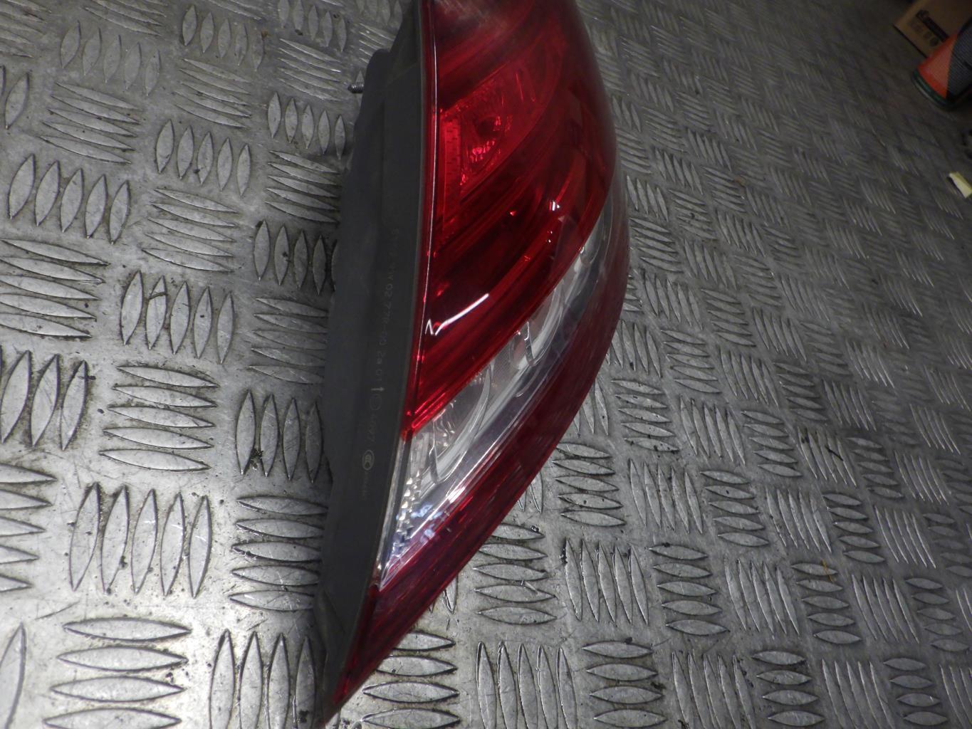 Fanale posteriore principale destro (luci) MERCEDES CLASSE C 205 PHASE 1 CABRIOLET Diésel - 1