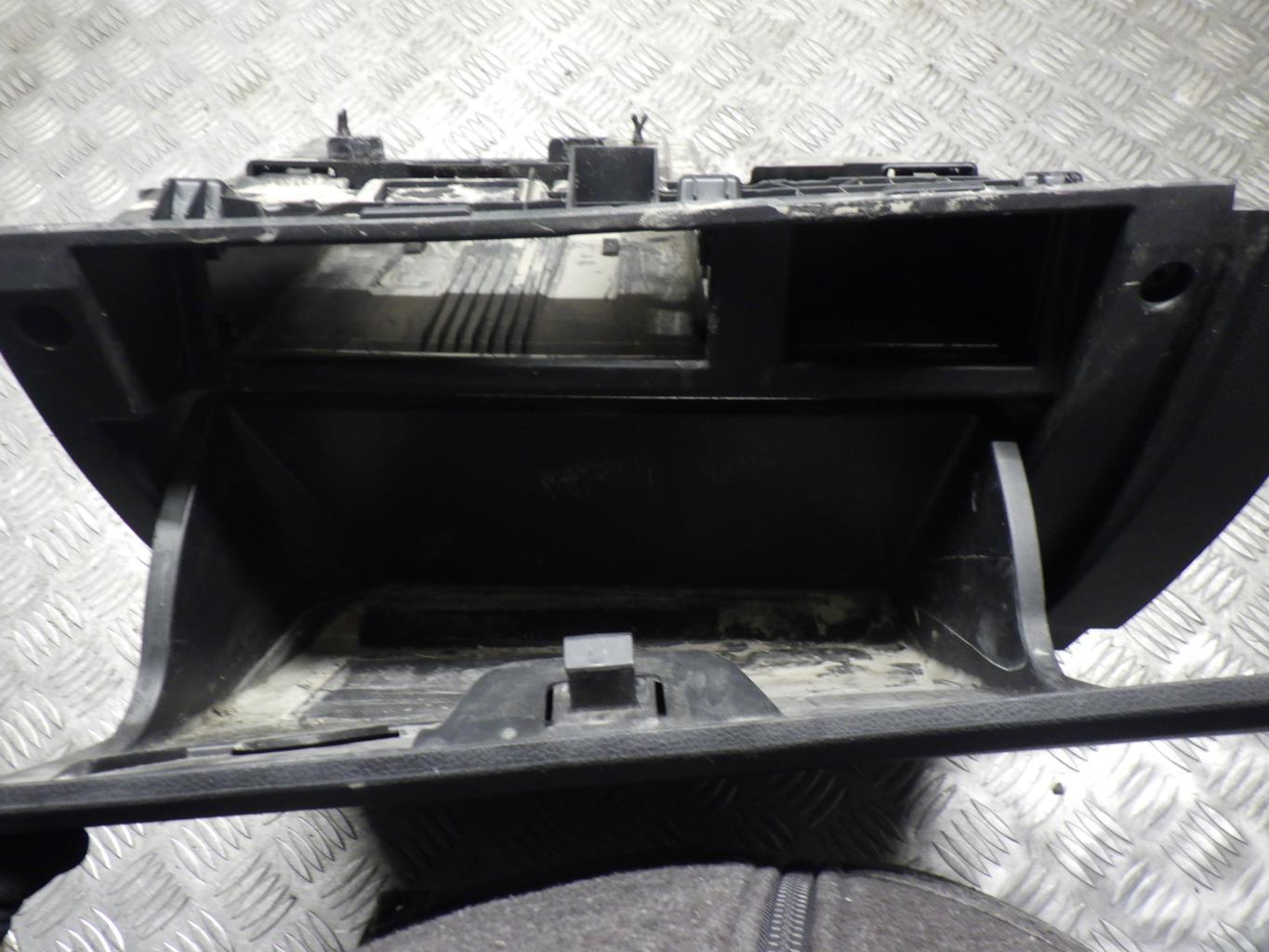 Guantera SEAT ARONA PHASE 1  - 1