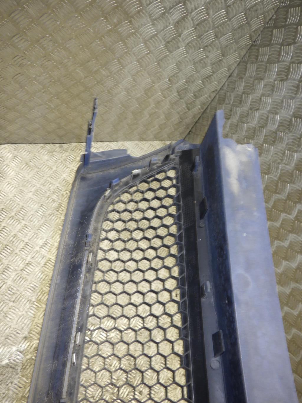 Calandre RENAULT TRAFIC 2 PHASE 1  - 1