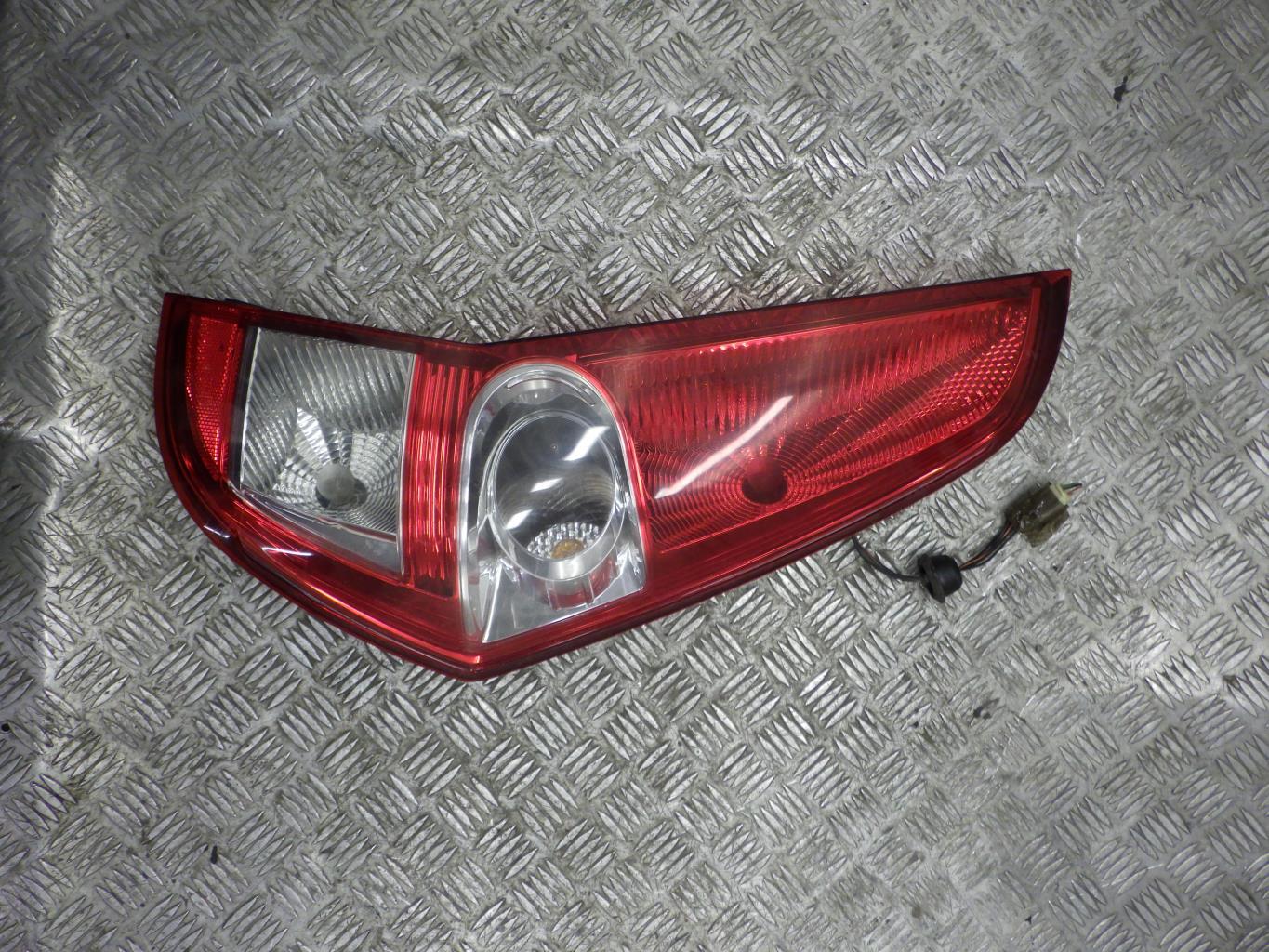 Fanale posteriore principale destro (luci) SUZUKI SPLASH Diésel - 1