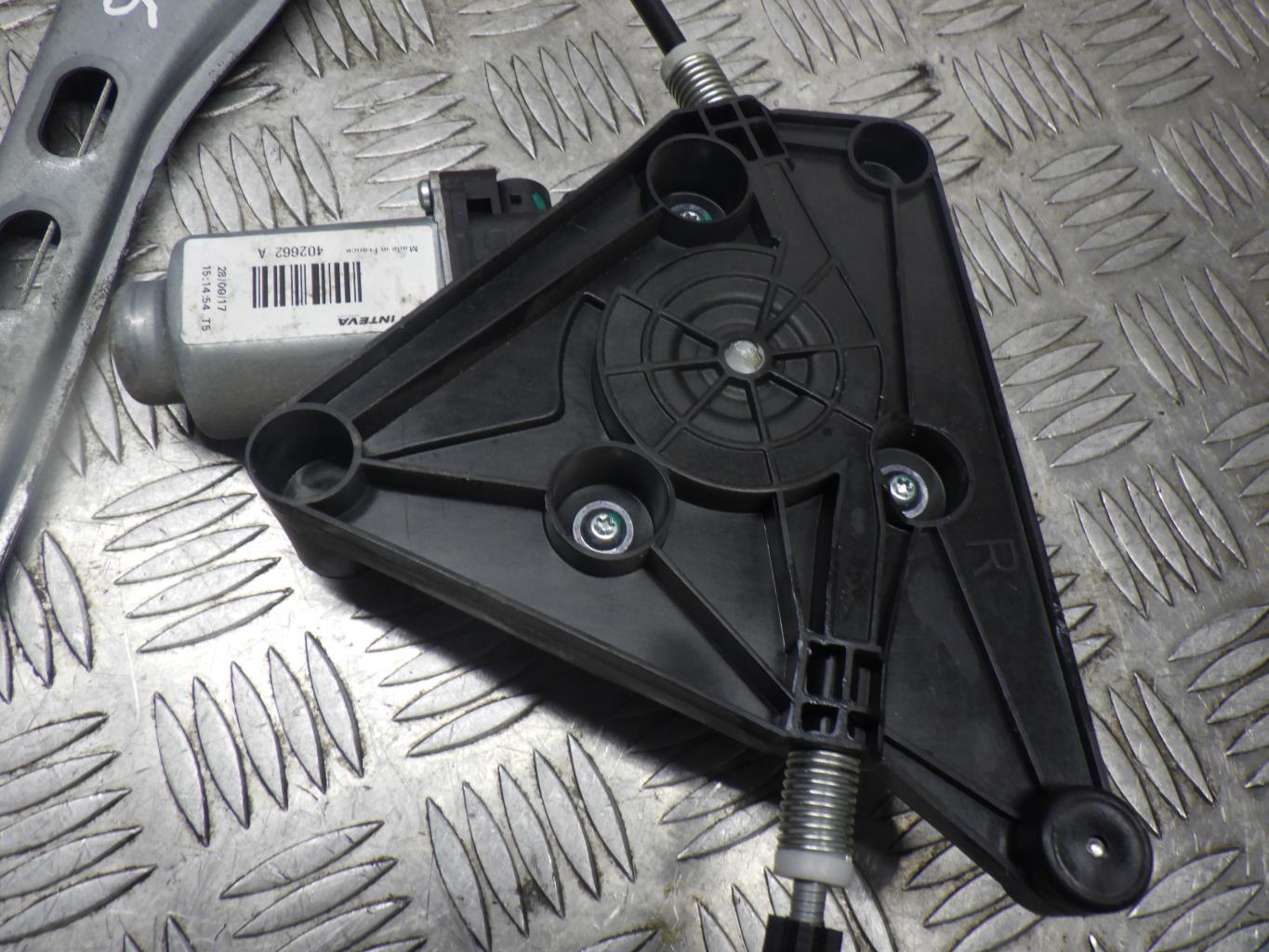 Alzacristalli elettrico anteriore destro TOYOTA AYGO 2 PHASE 1  - 1