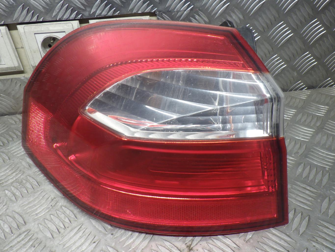 Fanale posteriore principale sinistro (luci) KIA RIO 3 PHASE 1 Diésel - 1