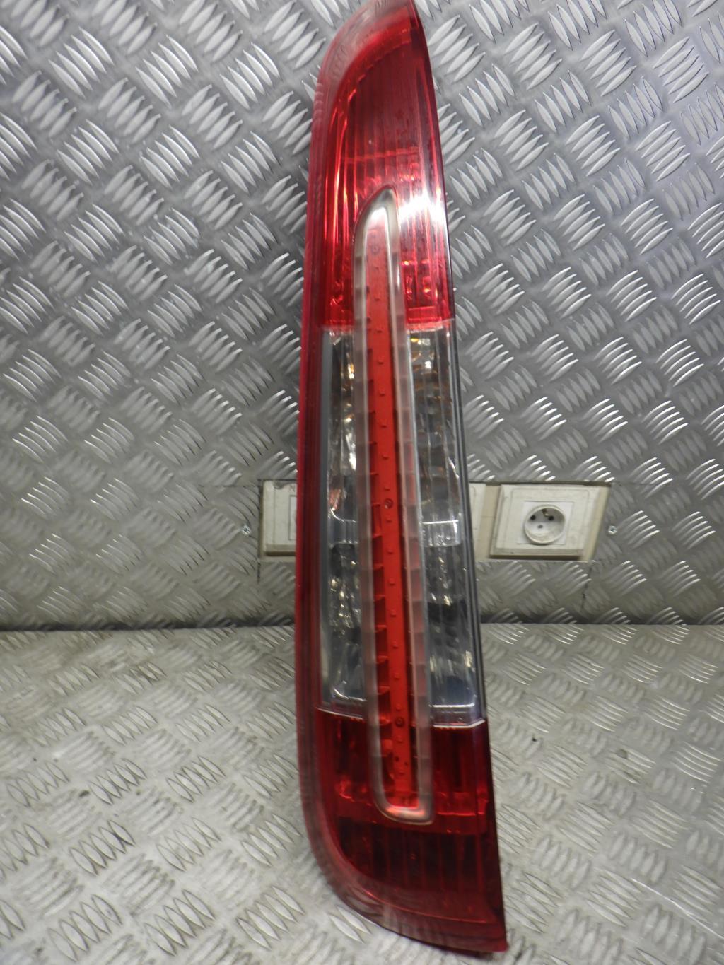 Fanale posteriore principale sinistro (luci) FORD C-MAX 1 PHASE 1  - 1