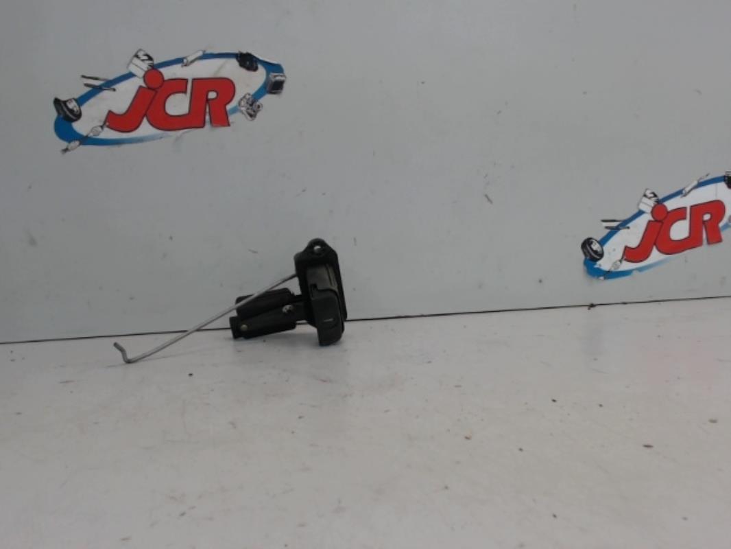 Serrure de coffre RENAULT MEGANE 1 PHASE 1 Diesel - 1