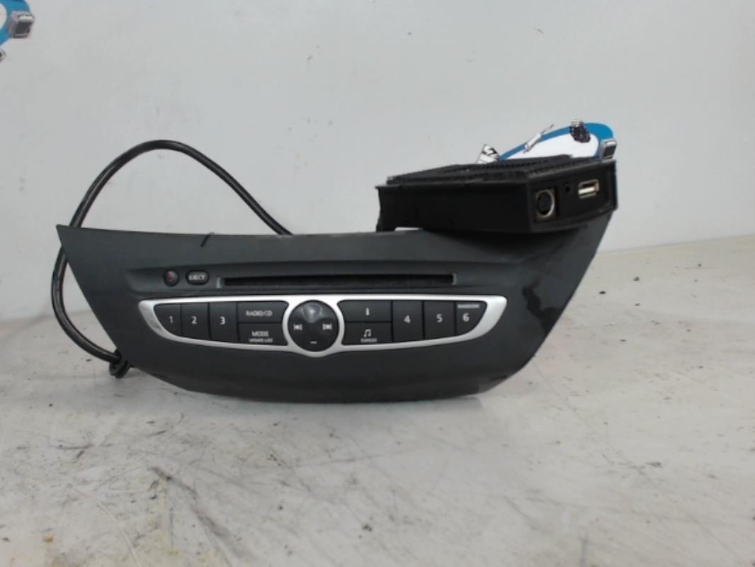 Autoradio d'origine RENAULT LAGUNA 3 PHASE 1 BREAK Diesel - 1