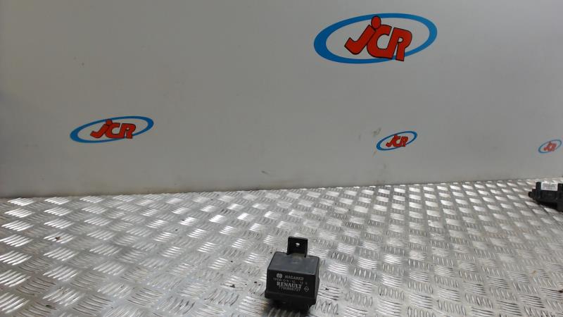 Boitier de prechauffage RENAULT EXPRESS PHASE 2 Diesel - 1