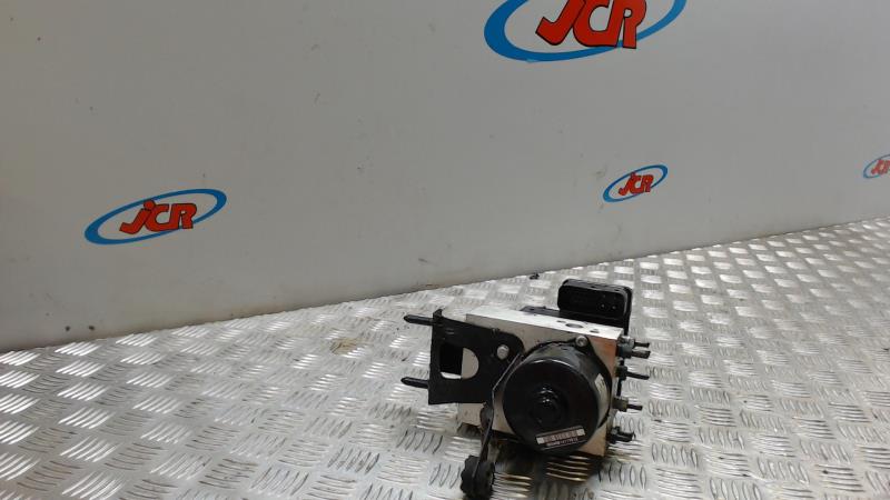Bloc ABS (freins anti-blocage) BMW SERIE 3 E46 PHASE 1 Diesel - 1