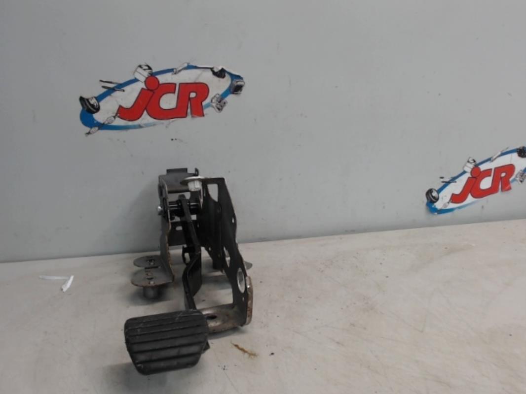 Pedale de frein RENAULT MEGANE 3 PHASE 1 Diesel - 1