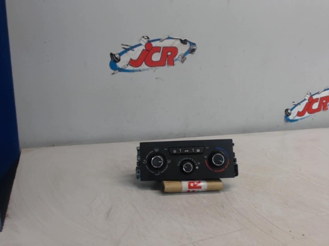 Commande chauffage PEUGEOT 207 PHASE 1 Diesel - 1