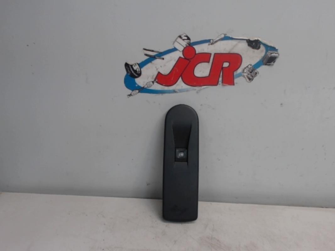 Interrupteur de leve vitre avant droit RENAULT CLIO 4 PHASE 1 BREAK Diesel - 1