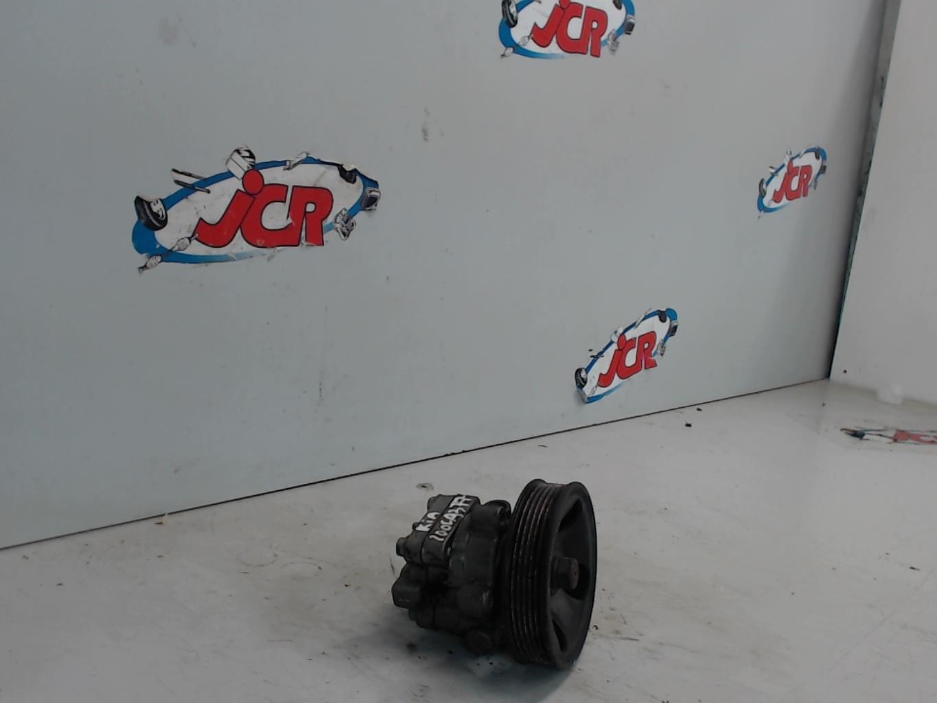 Pompe de direction KIA CARENS 3 Diesel - 1
