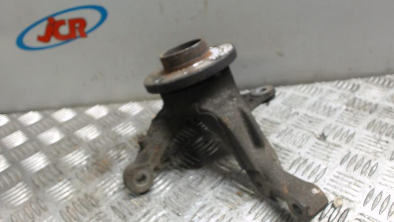 Moyeu avant gauche RENAULT CLIO 3 PHASE 1 Diesel - 1