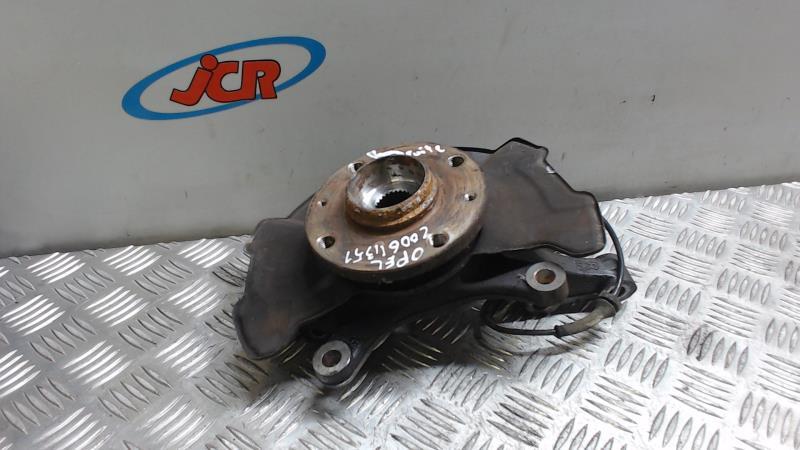 Moyeu avant droit OPEL AGILA B Essence - 1