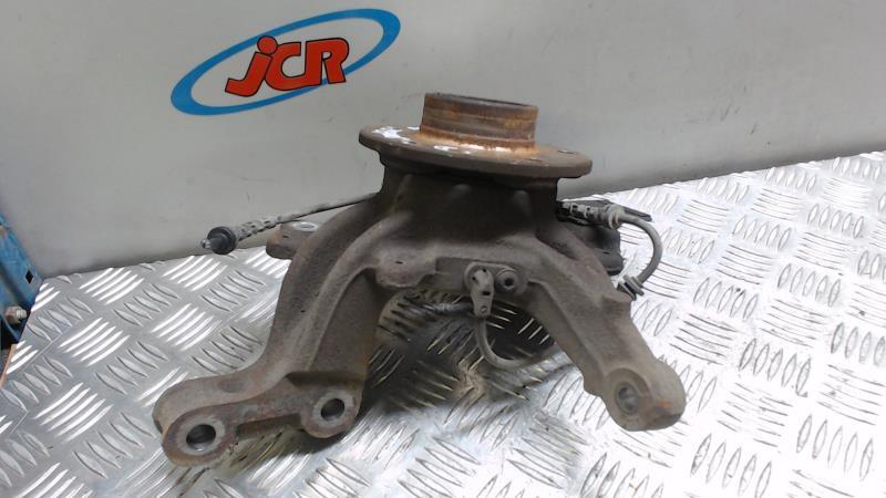 Moyeu avant droit RENAULT MEGANE 3 PHASE 1 Diesel - 1
