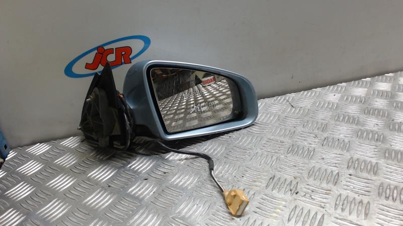 Retroviseur droit AUDI A4 2 AVANT PHASE 2 BREAK Diesel - 1