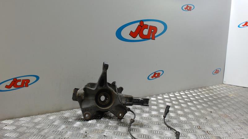 Moyeu avant gauche RENAULT MEGANE 3 PHASE 2 Diesel - 1
