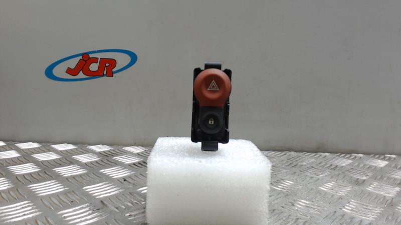 Bouton de warning RENAULT KANGOO 2 PHASE 1 Diesel - 1