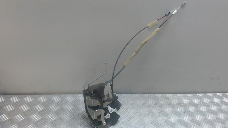 Serrure avant gauche MAZDA 5 1 PHASE 1 Diesel - 1
