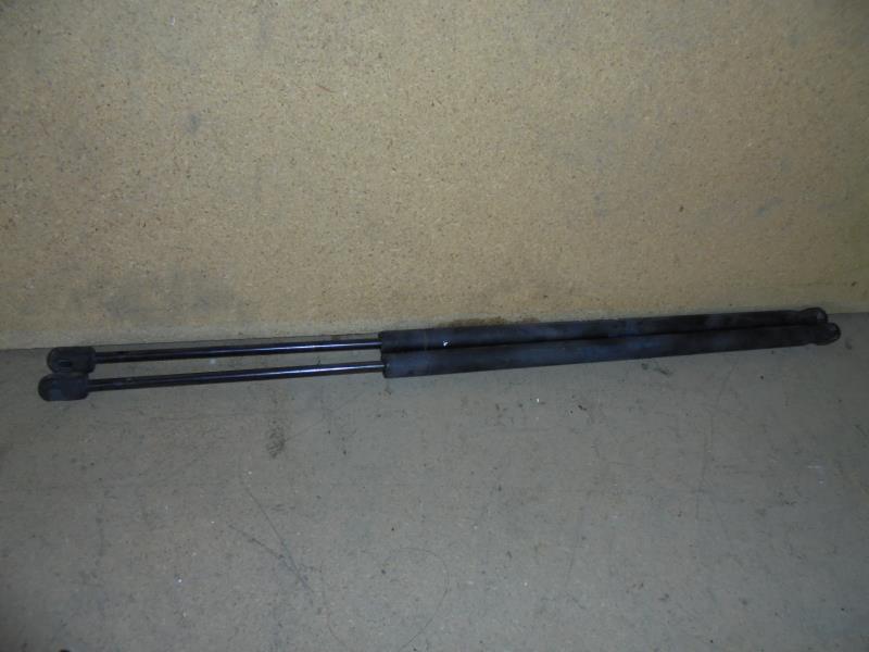 Verin de coffre FORD FIESTA 4 PHASE 1 Essence - 1
