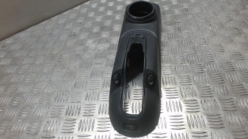 Console central (interieur plastique) MINI MINI 1 R50/R53 PHASE 1 Essence - 1