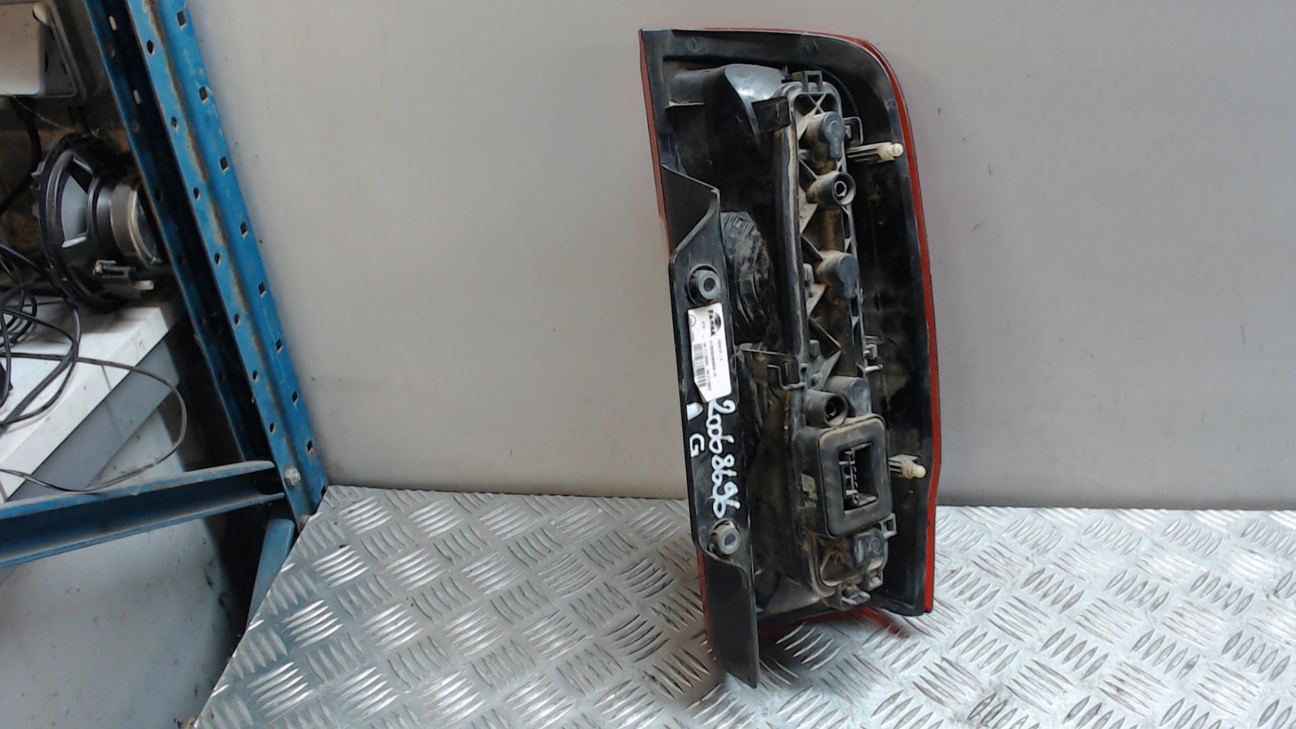 Feu arriere principal gauche (feux) CITROEN NEMO Diesel - 1