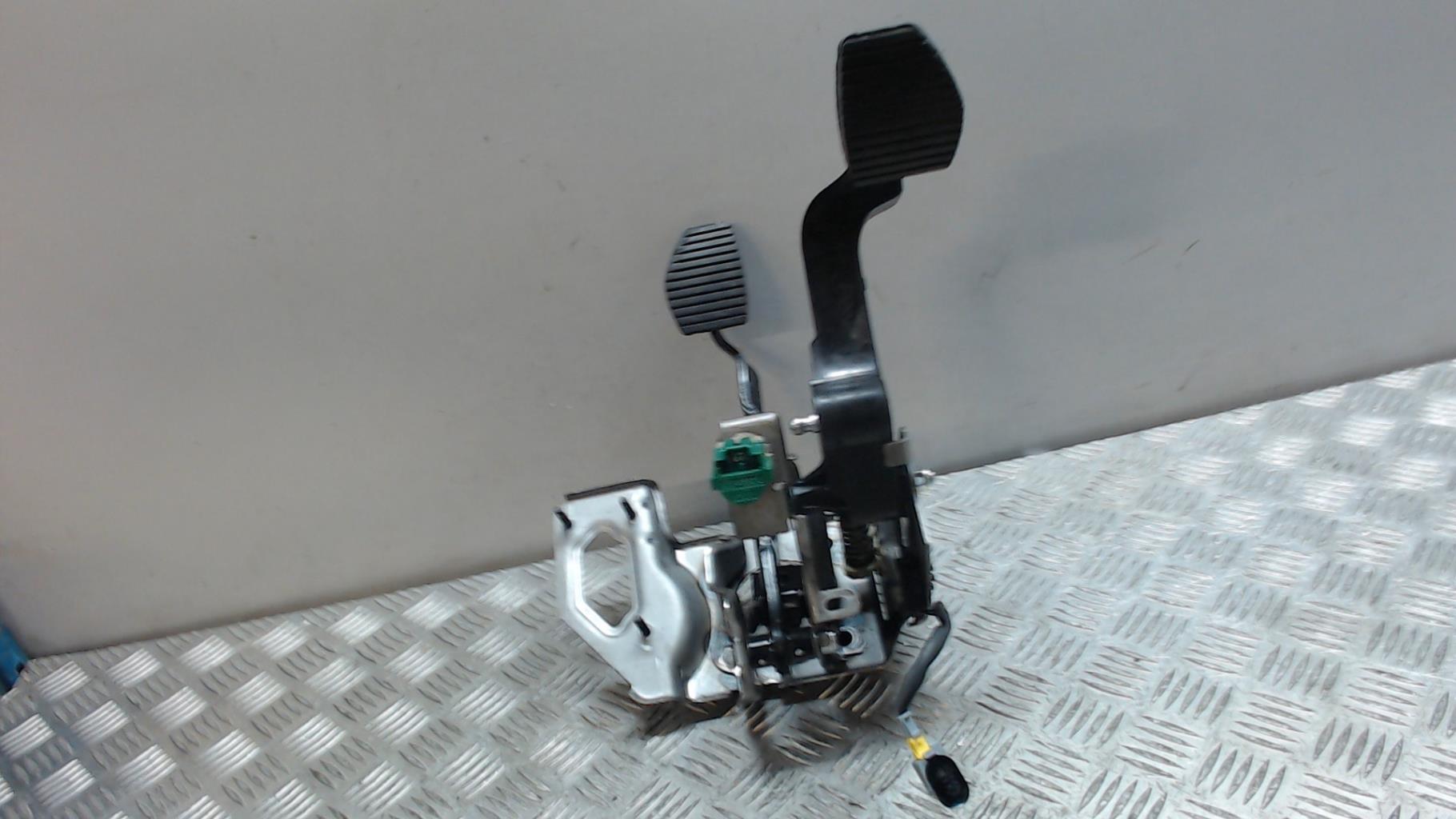 Pedalier PEUGEOT 208 1 PHASE 2  - 1