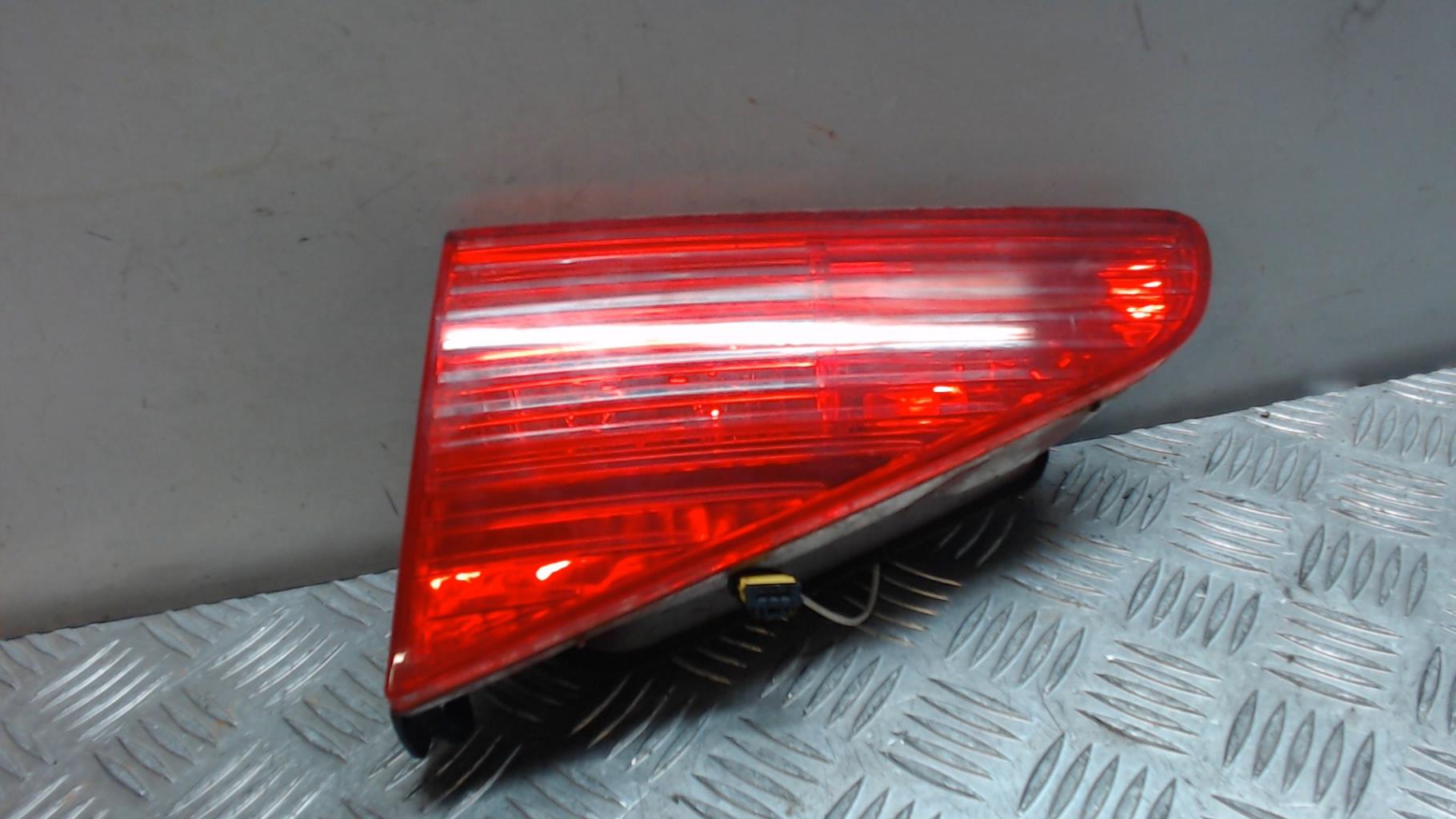 Feu arriere secondaire droit (feux) PEUGEOT 607 PHASE 2 Diesel - 1