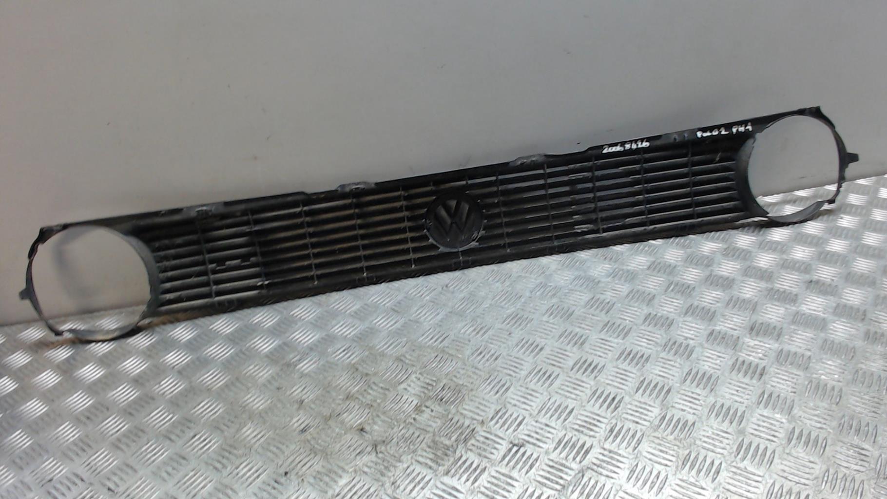 Calandre VOLKSWAGEN POLO 2 PHASE 1 Essence - 1