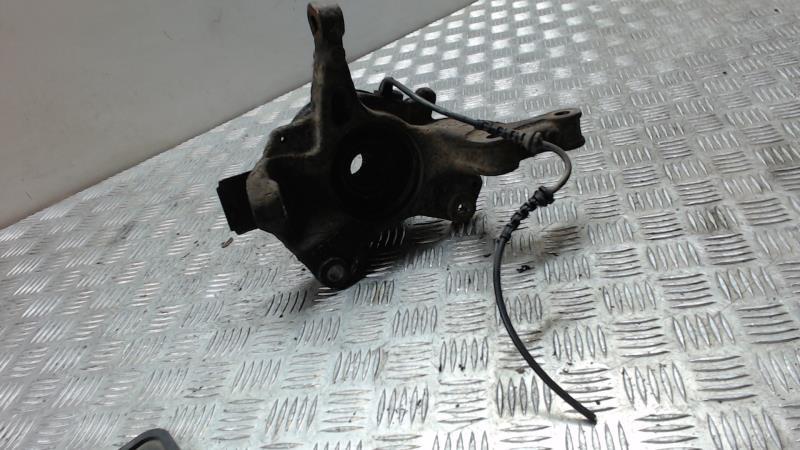 Moyeu avant gauche RENAULT SCENIC 3 PHASE 1  - 1