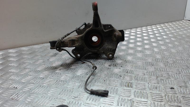 Moyeu avant droit RENAULT SCENIC 3 PHASE 1  - 1
