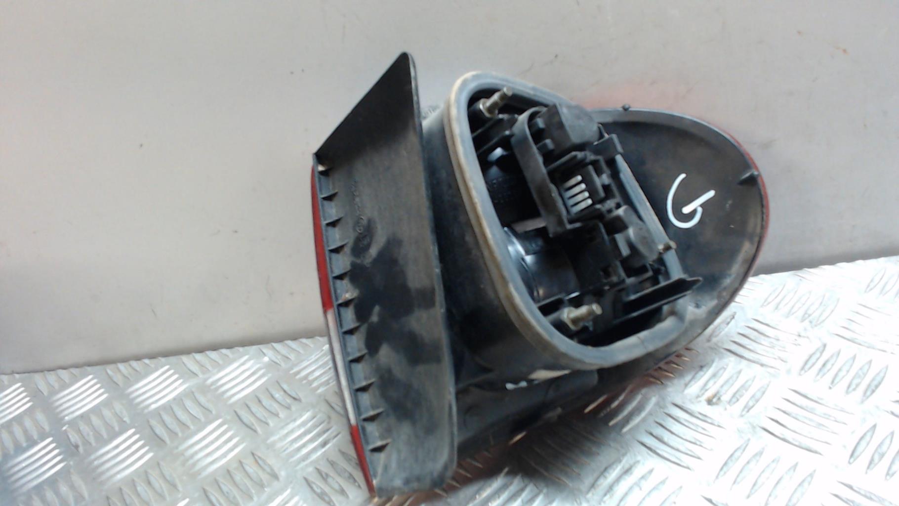 Feu arriere secondaire gauche (feux) RENAULT MEGANE 1 PHASE 2  - 1