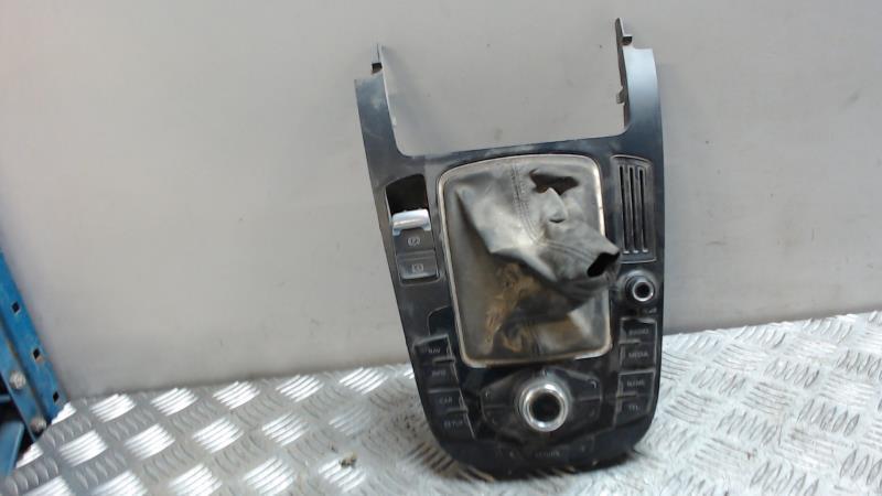 Console central (interieur plastique) AUDI A5 1 COUPE PHASE 1 Diesel - 1