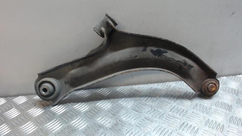 Triangle avant gauche RENAULT CLIO 3 PHASE 1 Diesel - 1