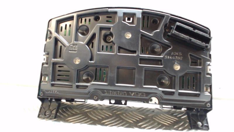 Compteur OPEL ZAFIRA B PHASE 2  - 1