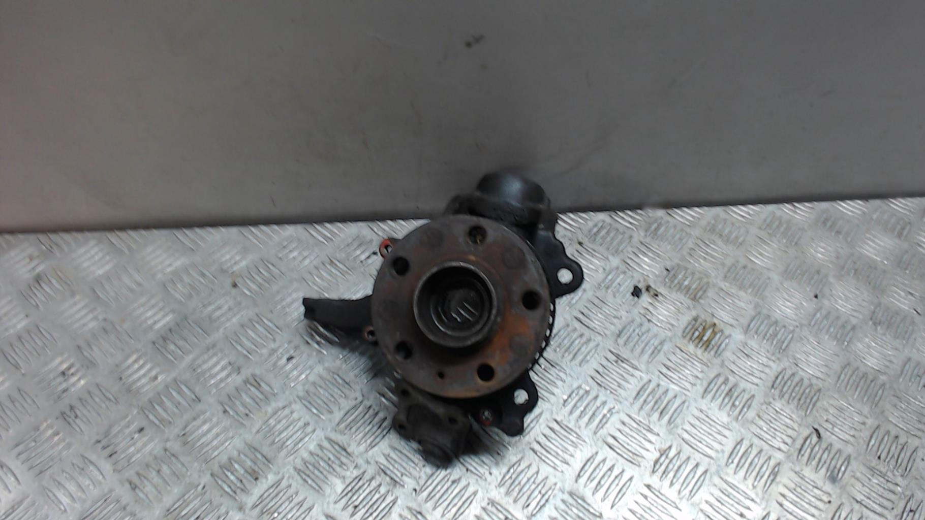 Moyeu avant gauche SEAT LEON 1 Essence - 1