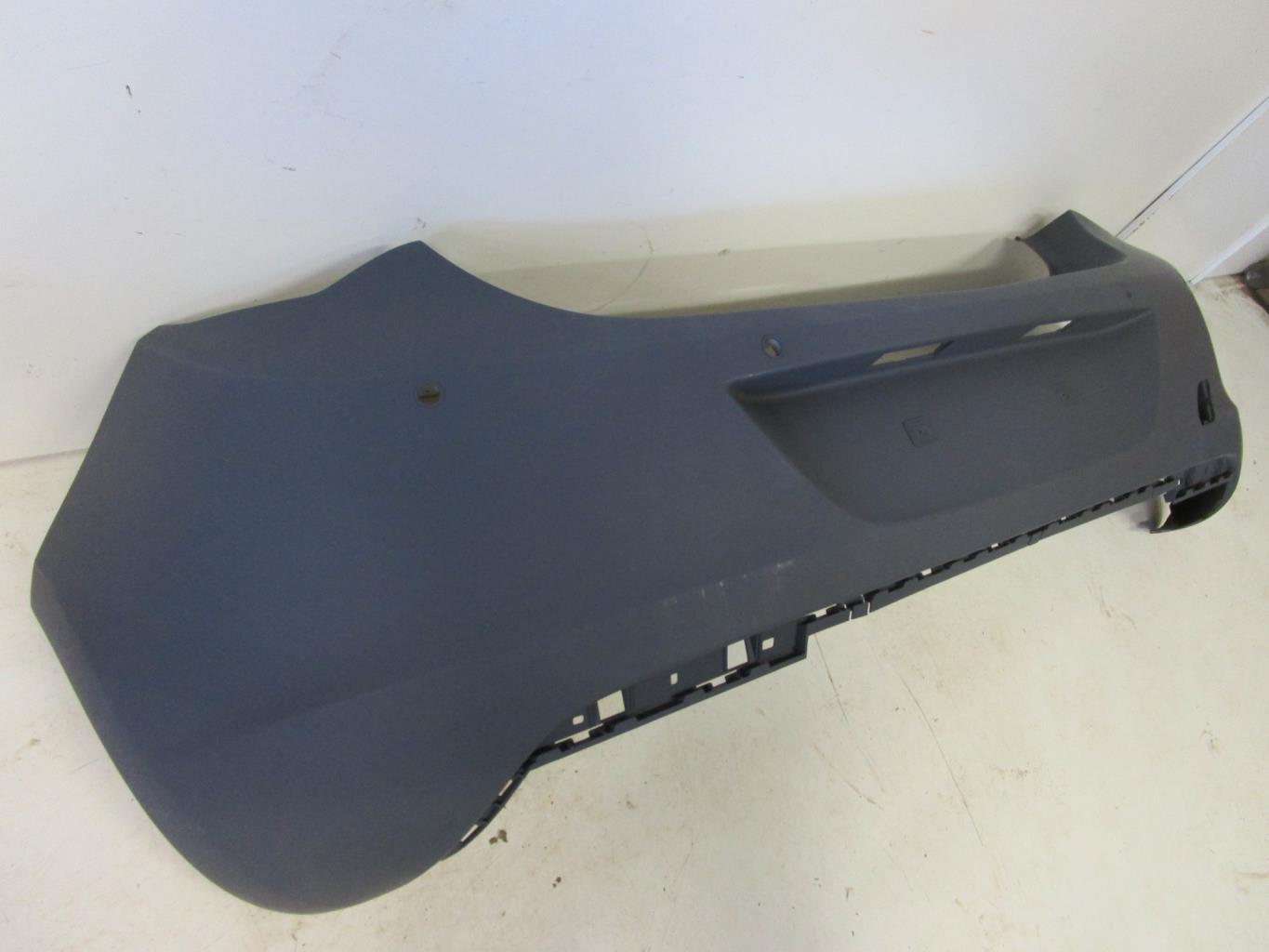 Pare choc arriere OPEL ASTRA J  - 1