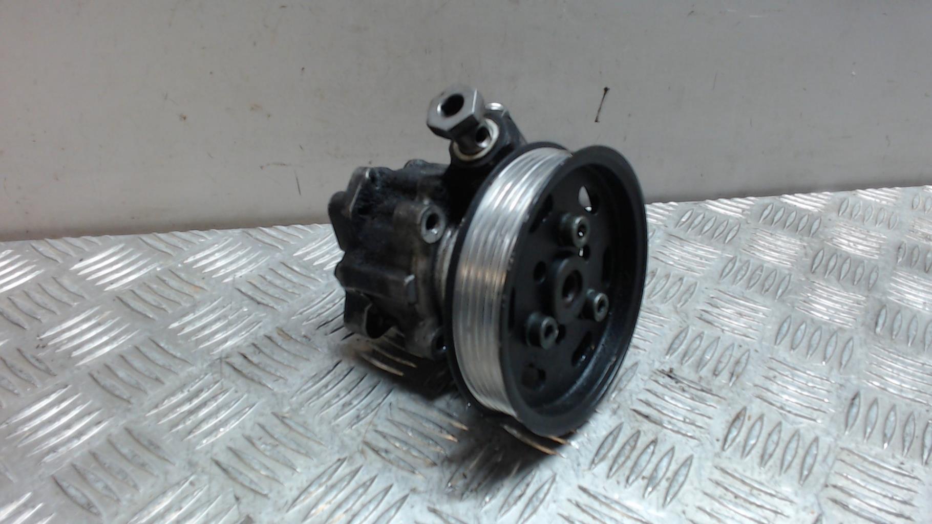 Pompe de direction AUDI A4 2 AVANT PHASE 2 BREAK Diesel - 1